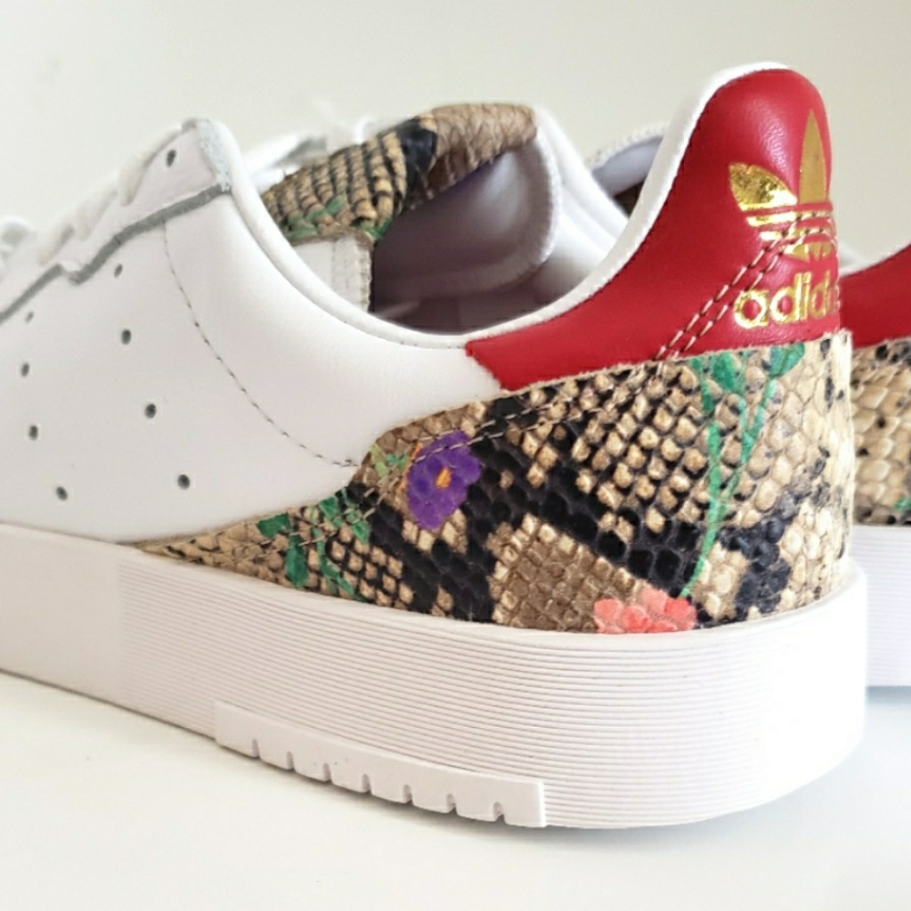 Addidas Snakers - Picture 7 of 11